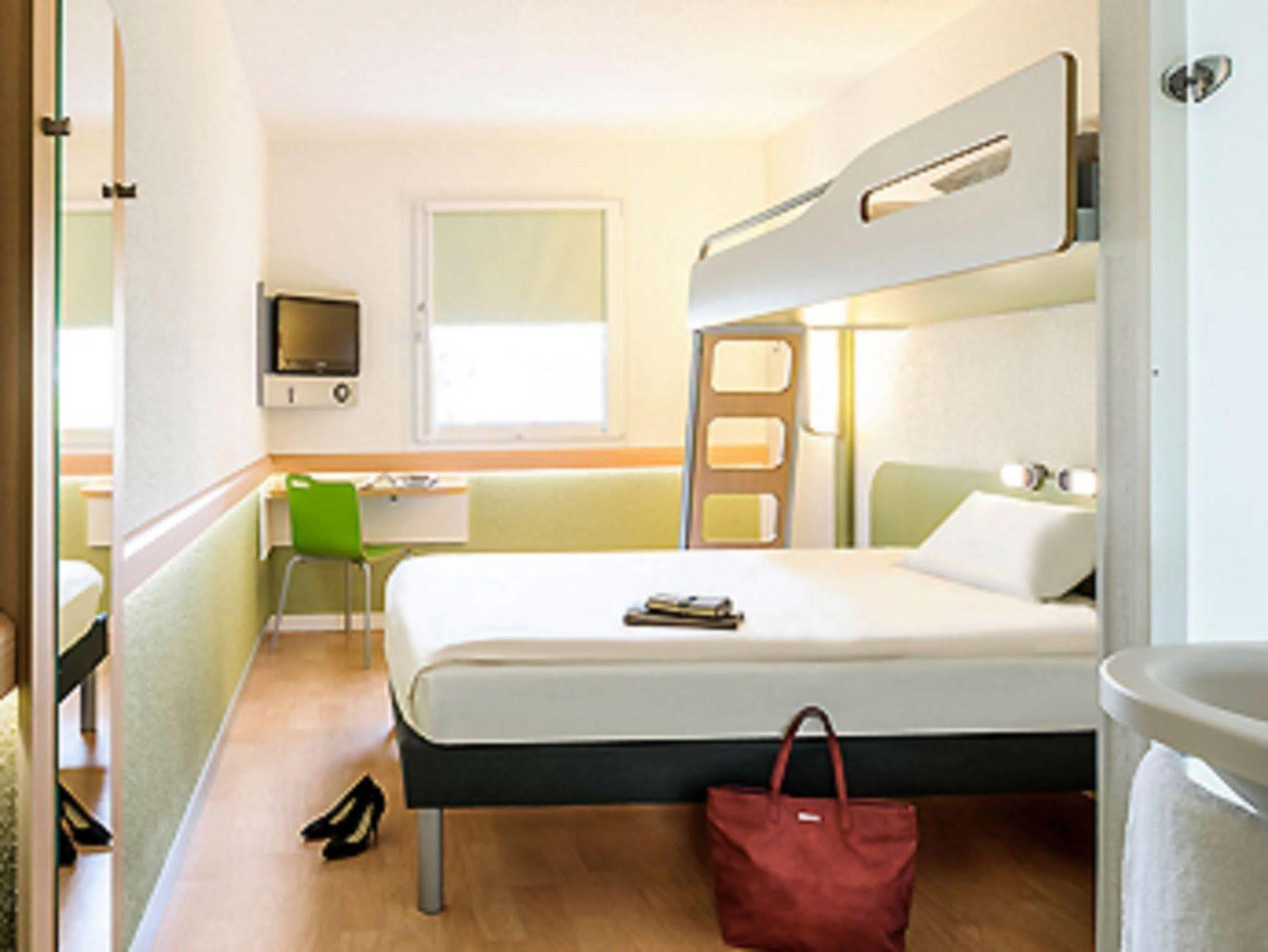 Ibis Budget Brignoles Provence Ngoại thất bức ảnh