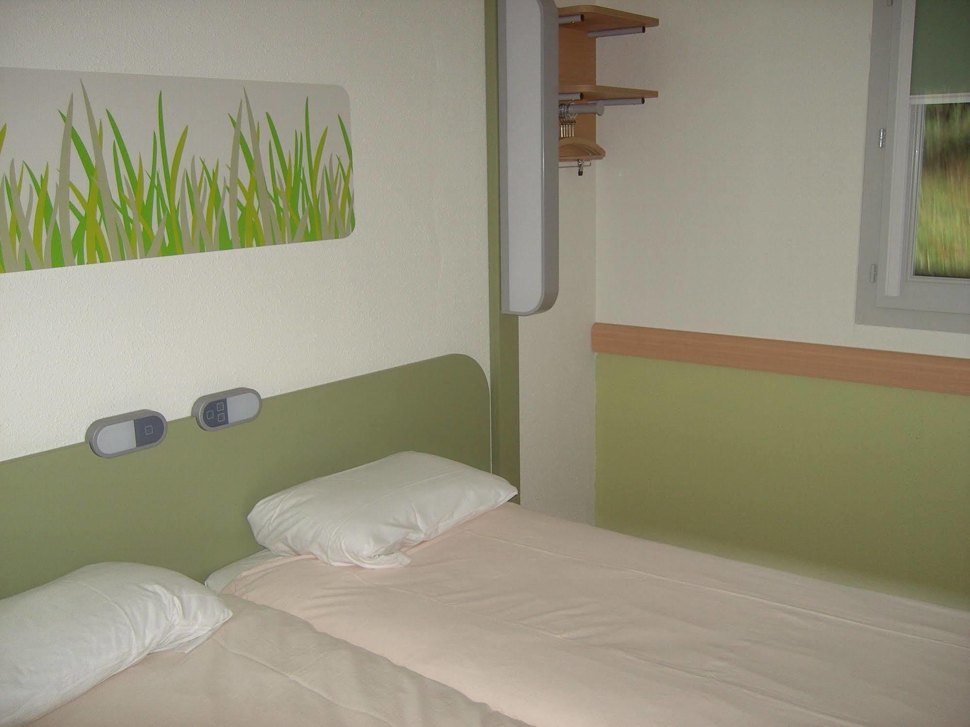 Ibis Budget Brignoles Provence Ngoại thất bức ảnh